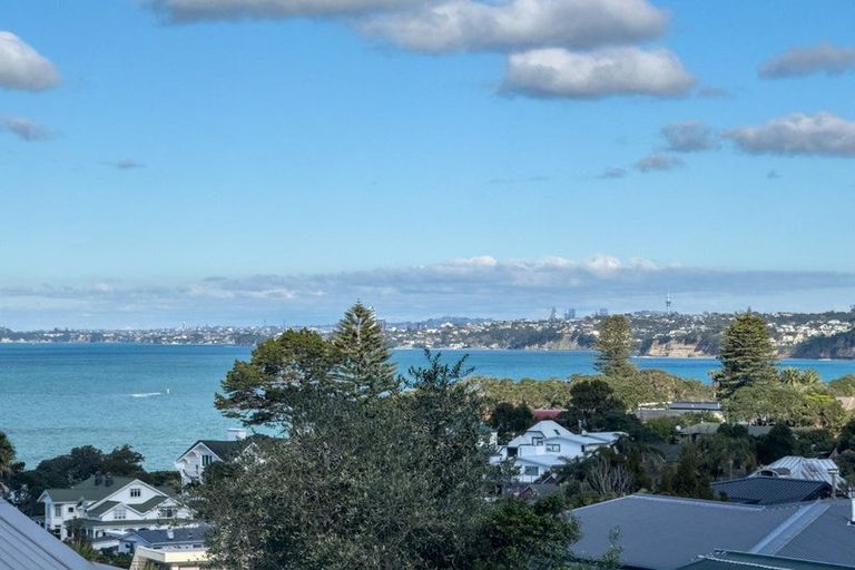 Photo of property in 35b Toroa Street, Torbay, Auckland, 0630