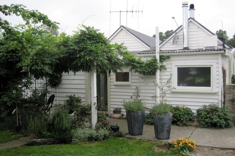 Photo of property in 138 Talbot Street, Geraldine, 7930