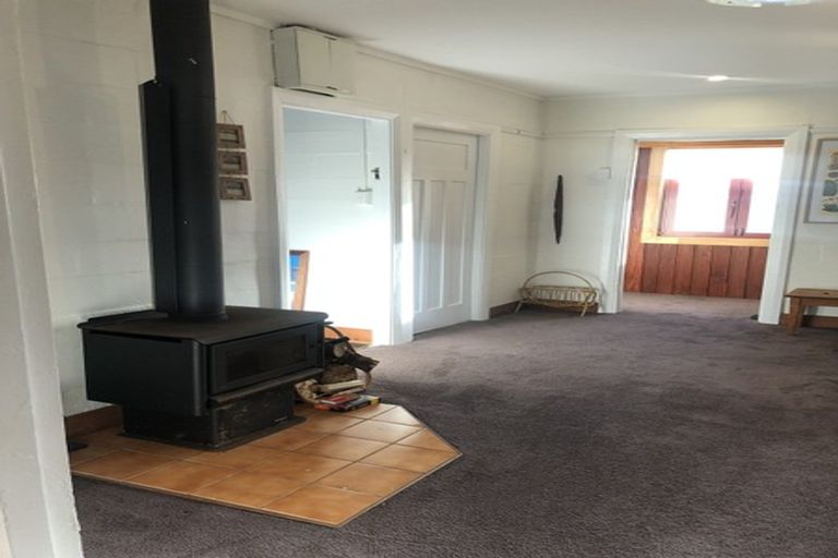 Photo of property in 82 Marine Parade, Otaki Beach, Otaki, 5512