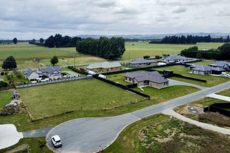 Photo of property in 16 Tui Place, Edendale, Wyndham, 9893