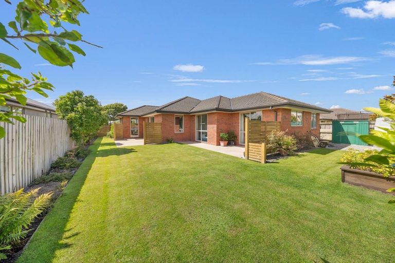 Photo of property in 9 Cunneen Place, Aidanfield, Christchurch, 8025