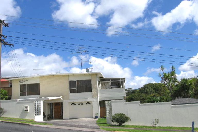 Photo of property in 1/16 Seaview Road, Milford, Auckland, 0620