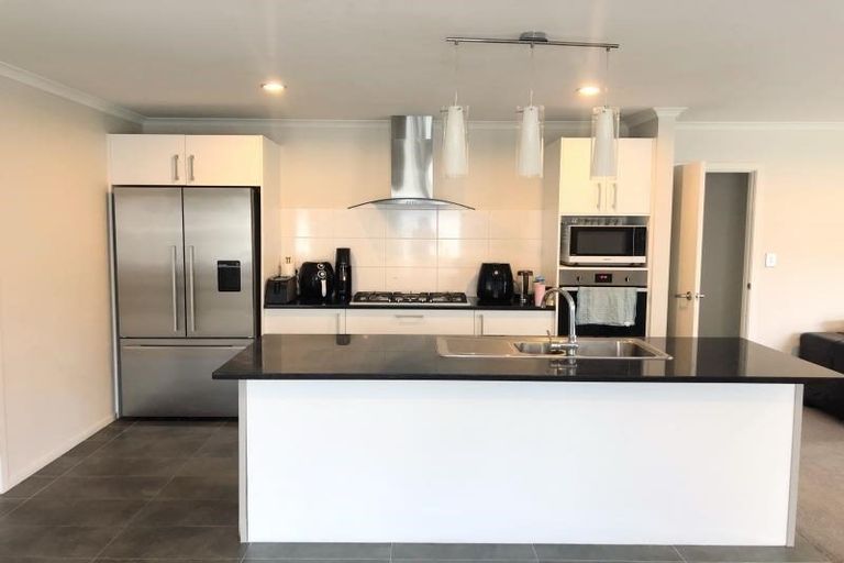 Photo of property in 31 Whitney Place, Rototuna North, Hamilton, 3210