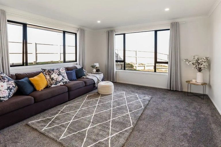 Photo of property in 79 Murray Ward Drive, Te Kauwhata, 3710