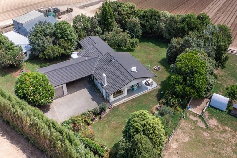 Photo of property in 46 North Manakau Road, Manakau, Levin, 5573