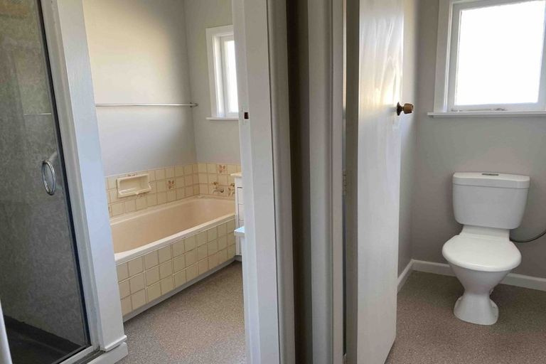 Photo of property in 18 Veronica Avenue, Marewa, Napier, 4110