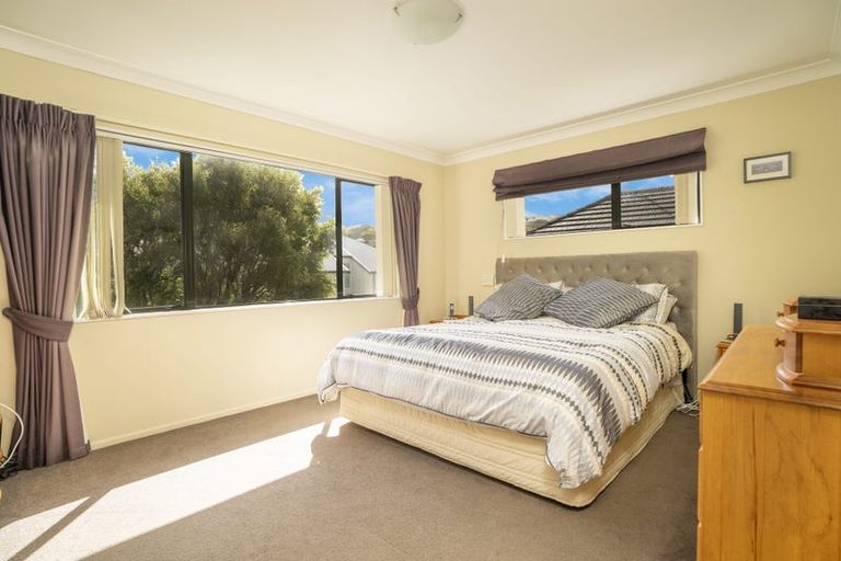 Photo of property in 4 Claverton Grove, Churton Park, Wellington, 6037