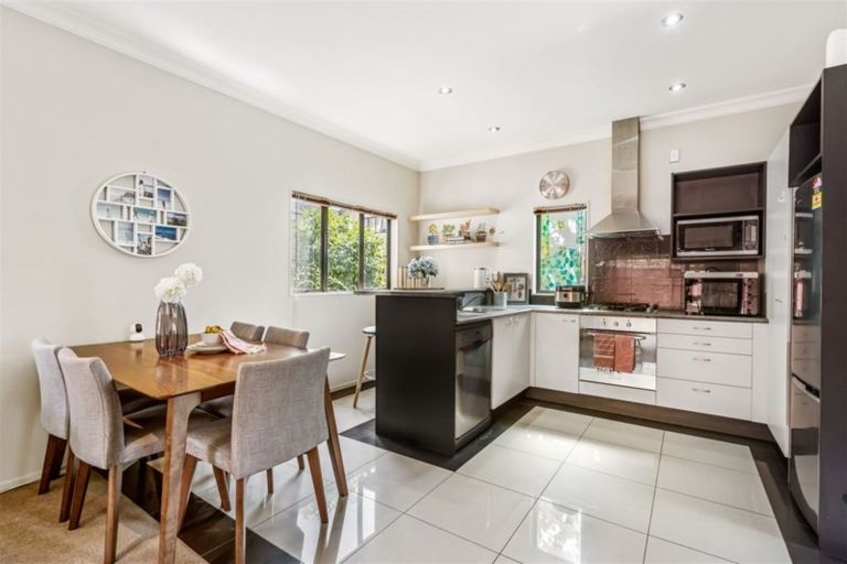 Photo of property in 396a East Tamaki Road, East Tamaki, Auckland, 2013