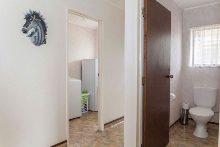 Photo of property in 44 Allardice Street, Dannevirke, 4930