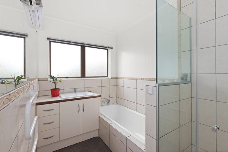 Photo of property in 8b Banff Place, Tamatea, Napier, 4112