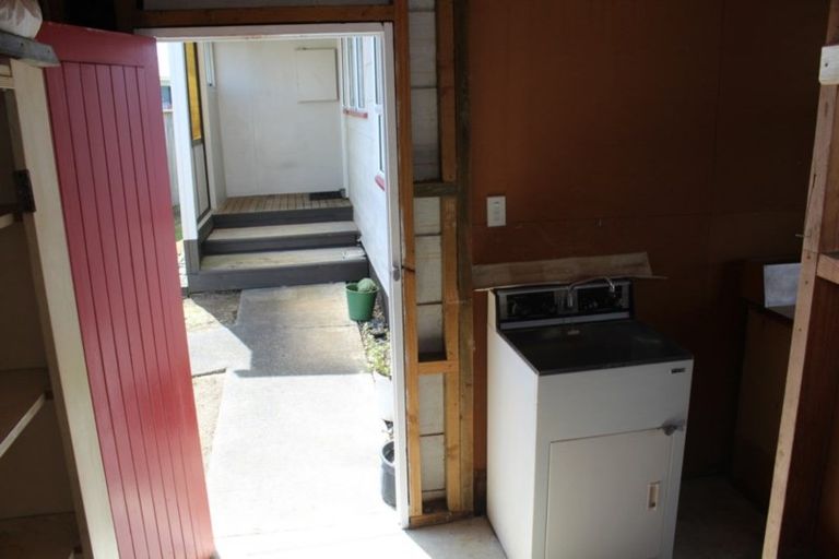 Photo of property in 8 Mccallum Street, Dannevirke, 4930