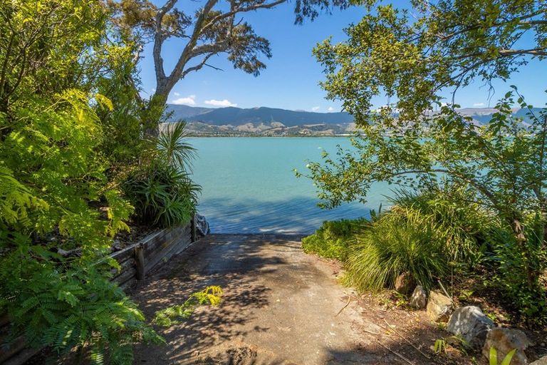 Photo of property in 61 Martin Street, Monaco, Nelson, 7011