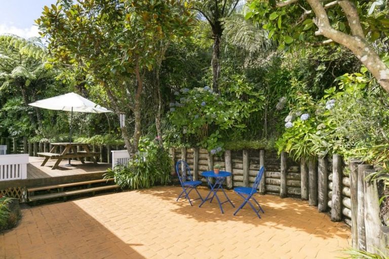 Photo of property in 133 Mairangi Road, Wilton, Wellington, 6012