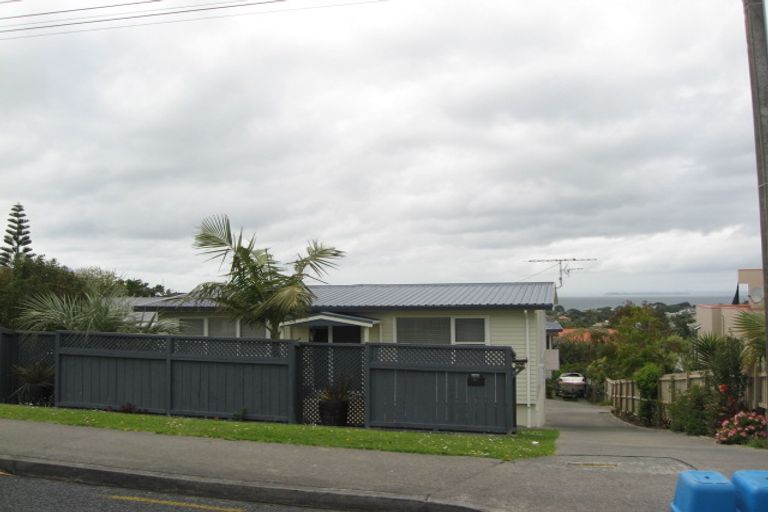 Photo of property in 25a Stanmore Bay Road, Stanmore Bay, Whangaparaoa, 0932