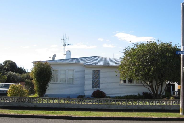 Photo of property in 14 Barker Road, Marewa, Napier, 4110