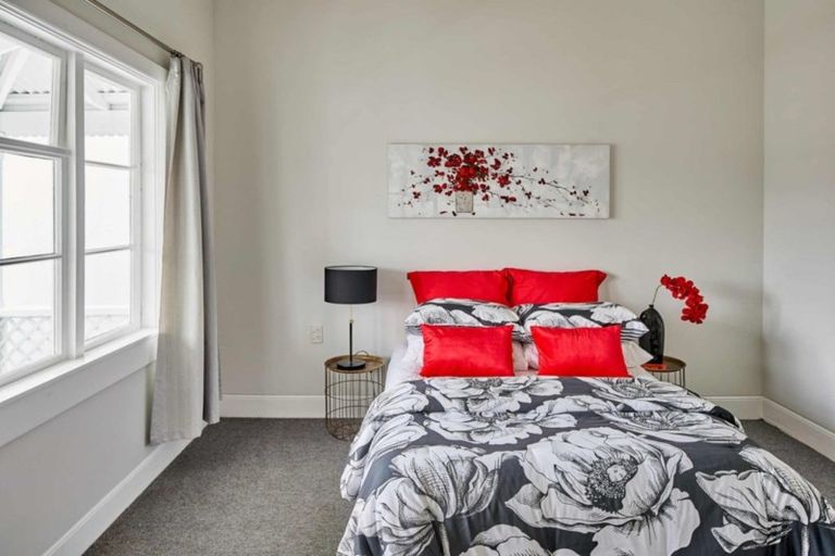 Photo of property in 48 Queen Street, Petone, Lower Hutt, 5012