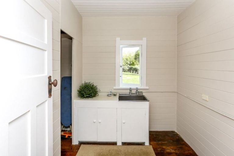 Photo of property in 151 Hickman Road, Urenui, 4375