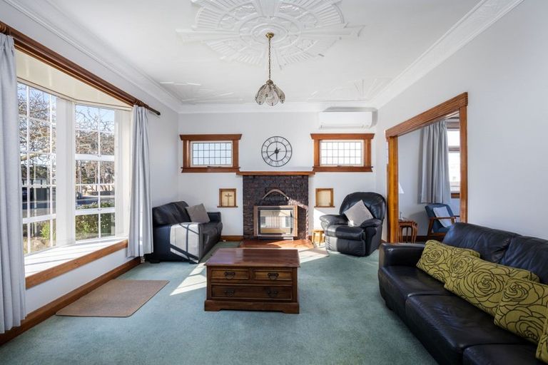 Photo of property in 37 Wallace Place, Westown, New Plymouth, 4310