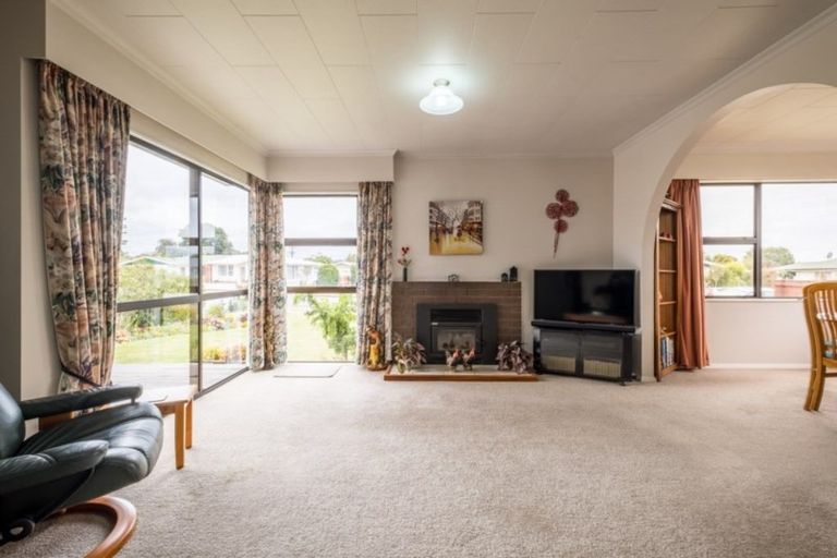 Photo of property in 4 Newbourne Crescent, Redwoodtown, Blenheim, 7201