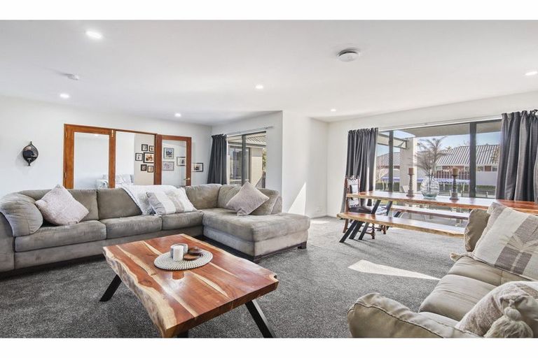 Photo of property in 1 Appleton Place, Woodend, 7610