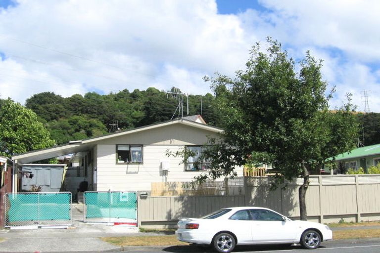 Photo of property in 62a Gemstone Drive, Birchville, Upper Hutt, 5018