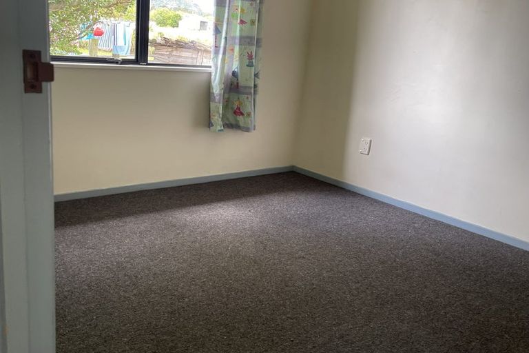 Photo of property in 30 Kowhai Street, Tokomaru, Palmerston North, 4474