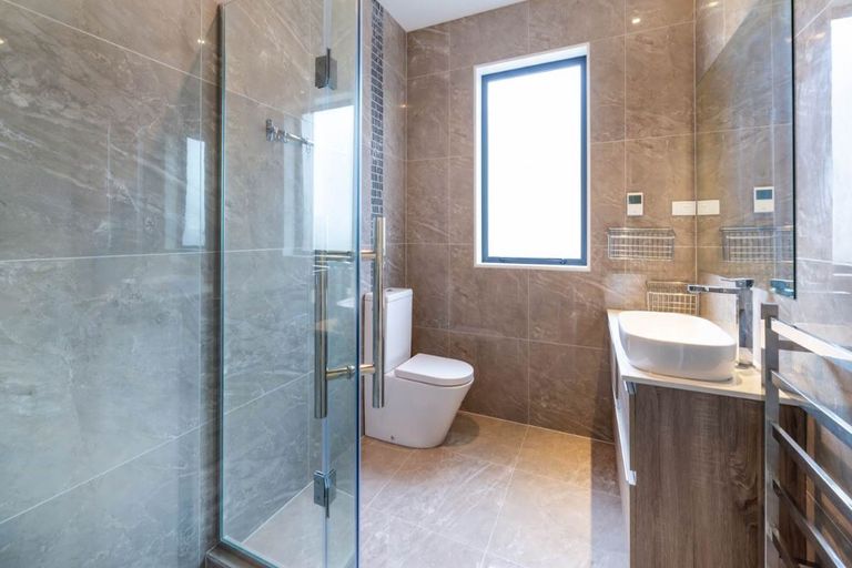 Photo of property in 11 Harvest Avenue, Orewa, 0931