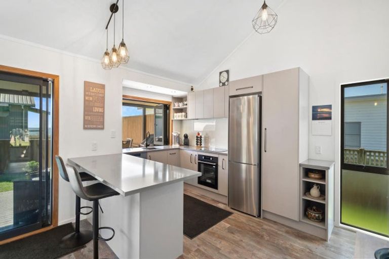 Photo of property in 541a Pukehina Parade, Pukehina, Te Puke, 3189