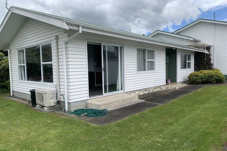 Photo of property in 10a Cooper Street, Pukekohe, 2120