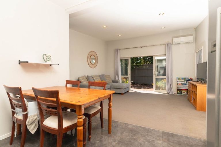 Photo of property in 72 Waitangi Road, Onehunga, Auckland, 1061