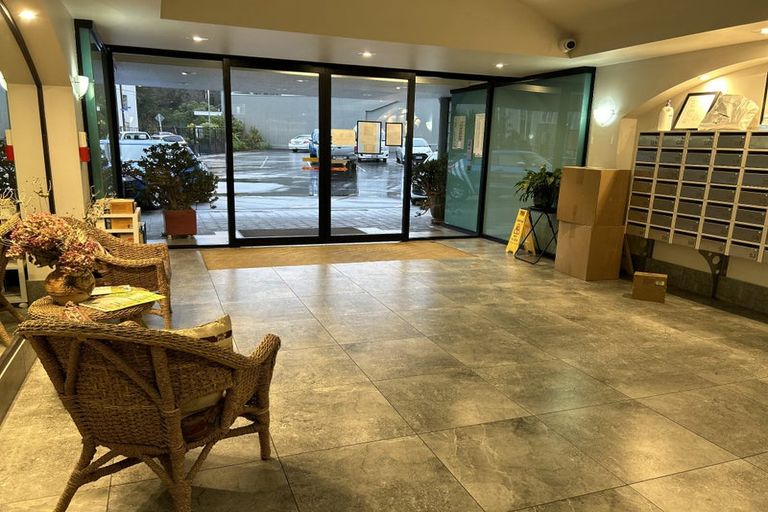 Photo of property in Mclean Towers, 3d/3 Shakespeare Road, Napier South, Napier, 4110