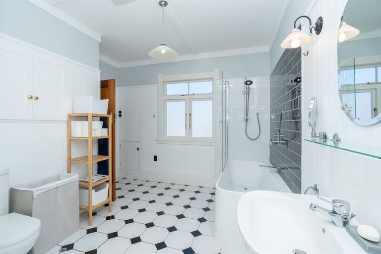 Photo of property in 3 Young Street, Claudelands, Hamilton, 3214