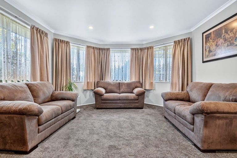 Photo of property in 35 Nottingham Drive, Hamilton East, Hamilton, 3216