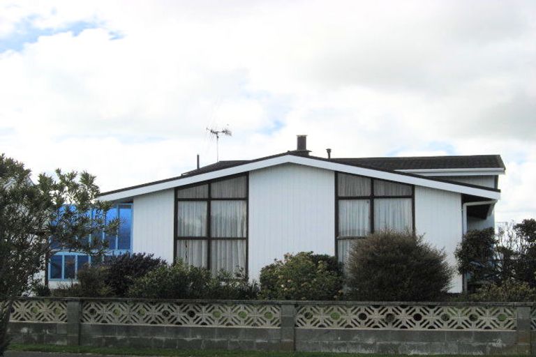 Photo of property in 30 Karamu Street, Tawhero, Whanganui, 4501