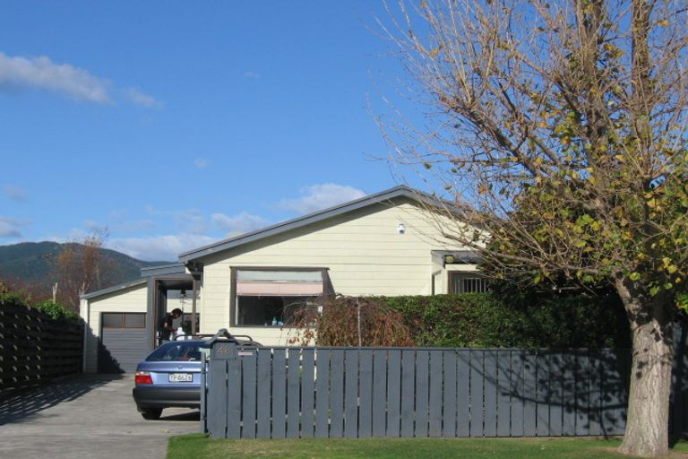 Photo of property in 48 Langdale Avenue, Paraparaumu, 5032