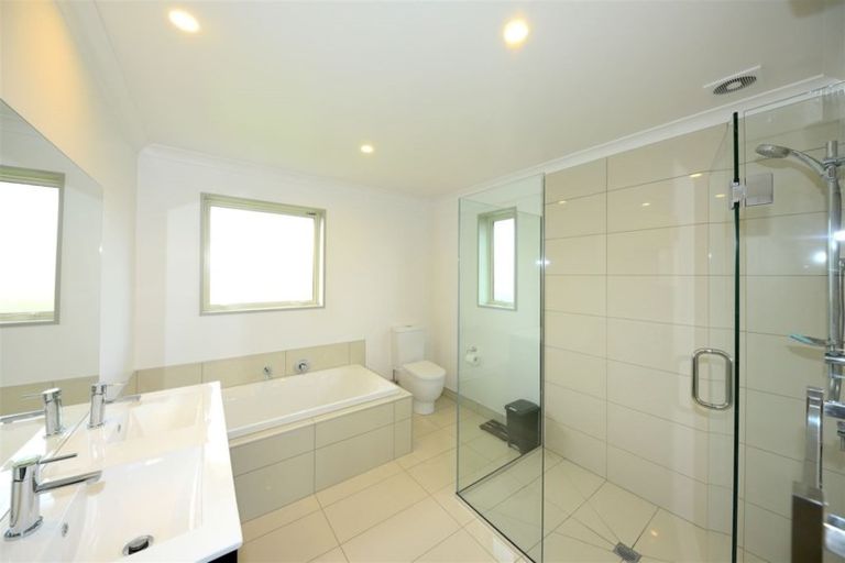 Photo of property in 2 Binyon Place, Rolleston, 7614