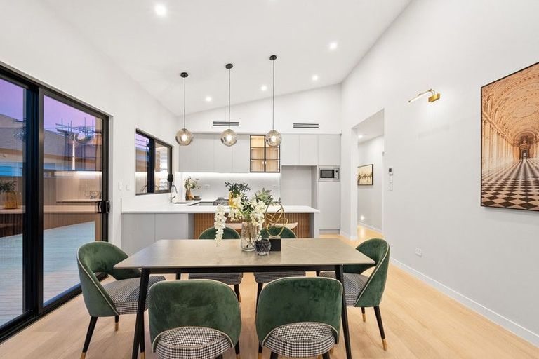 Photo of property in 24 Tipu Crescent, Wainui, 0992