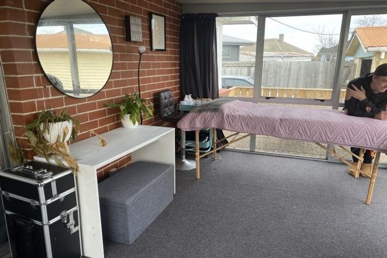 Photo of property in 6-7 Gibson Court, Roslyn, Palmerston North, 4414