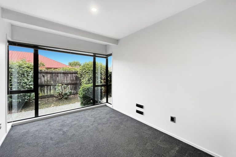 Photo of property in 2/87 Merrin Street, Avonhead, Christchurch, 8042
