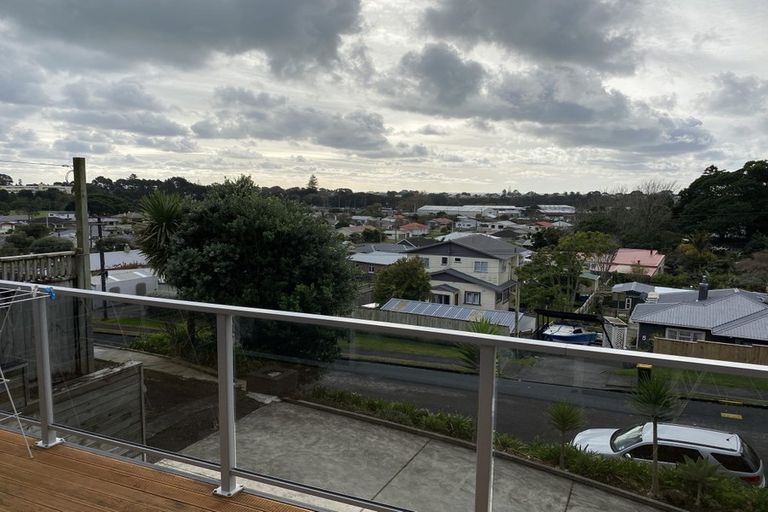Photo of property in 4 Alberta Road, Glen Avon, New Plymouth, 4312