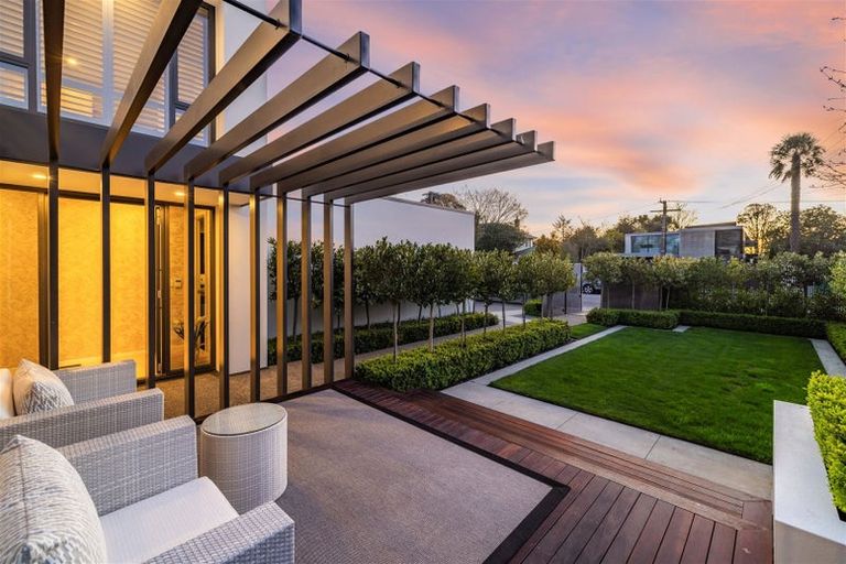 Photo of property in 14a Jacksons Road, Merivale, Christchurch, 8014