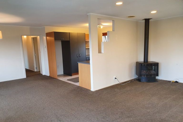 Photo of property in 53 Pemberton Avenue, Bayview, Auckland, 0629