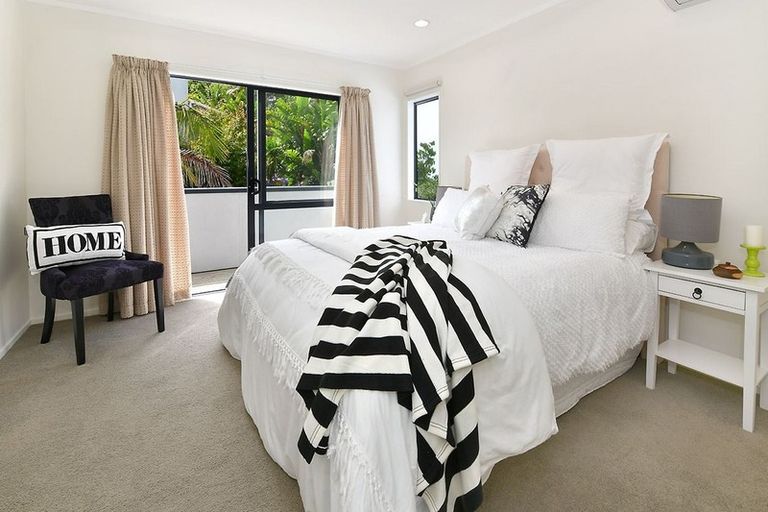 Photo of property in 23 Mollyhawk Rise, Arkles Bay, Whangaparaoa, 0932