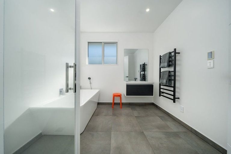 Photo of property in 8 Rostrevor Place, Mairehau, Christchurch, 8052