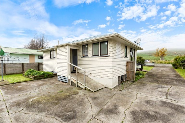 Photo of property in 8 Tudor Road, Pahiatua, 4910