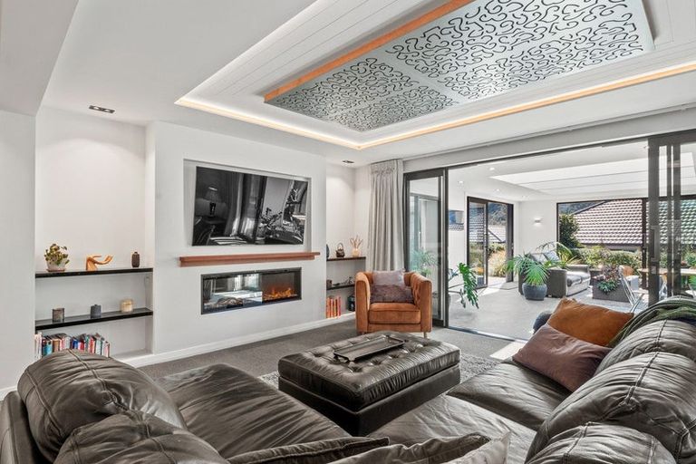 Photo of property in 15 Bracken Street, Arrowtown, 9302