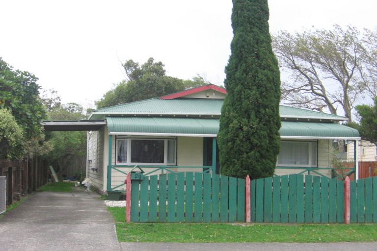 Photo of property in 29 Randwick Crescent, Moera, Lower Hutt, 5010