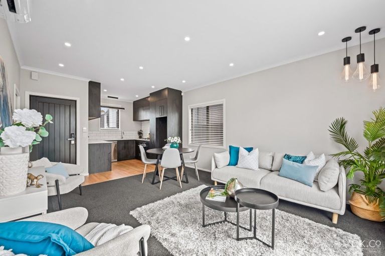 Photo of property in 7 Aston Crescent, Wallaceville, Upper Hutt, 5018