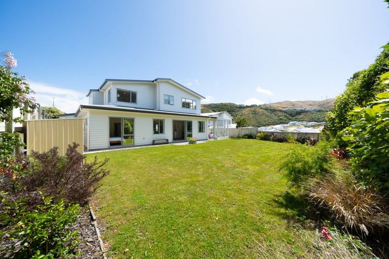 Photo of property in 5 Crompton Avenue, Churton Park, Wellington, 6037
