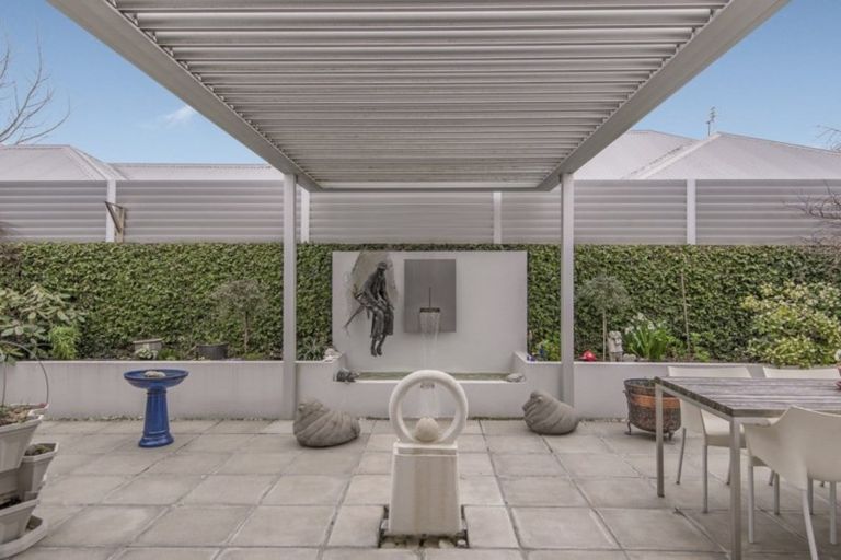 Photo of property in 76a Glandovey Road, Fendalton, Christchurch, 8052